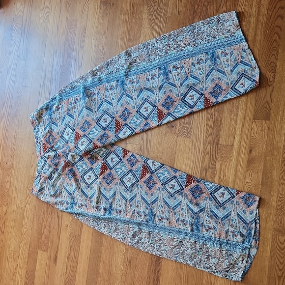 Elevenses Wide Leg Flowy Pants - Picture 6 of 7